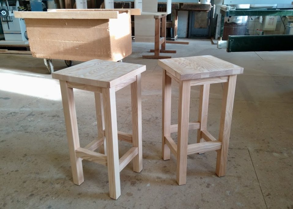 Hocker - Esche massiv - geölt - gewachst