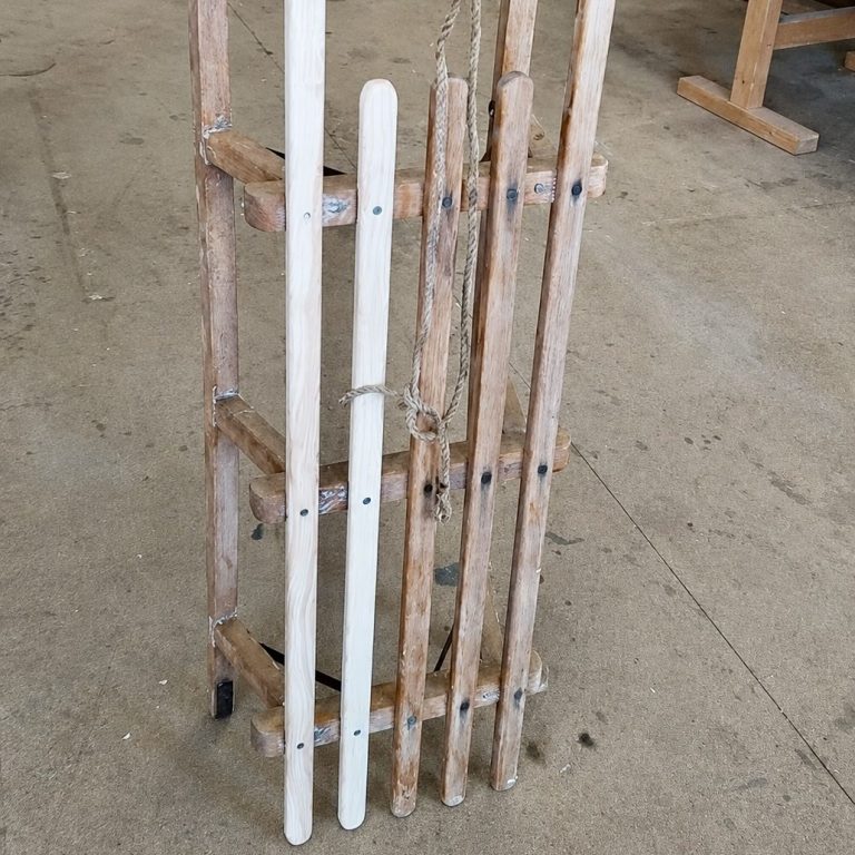 Reparatur Holzschlitten